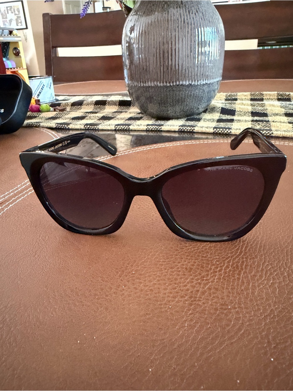 Marc Jacobs Black 500 S Sunglasses with Branded Hard Case,soft case & cloth NWOT